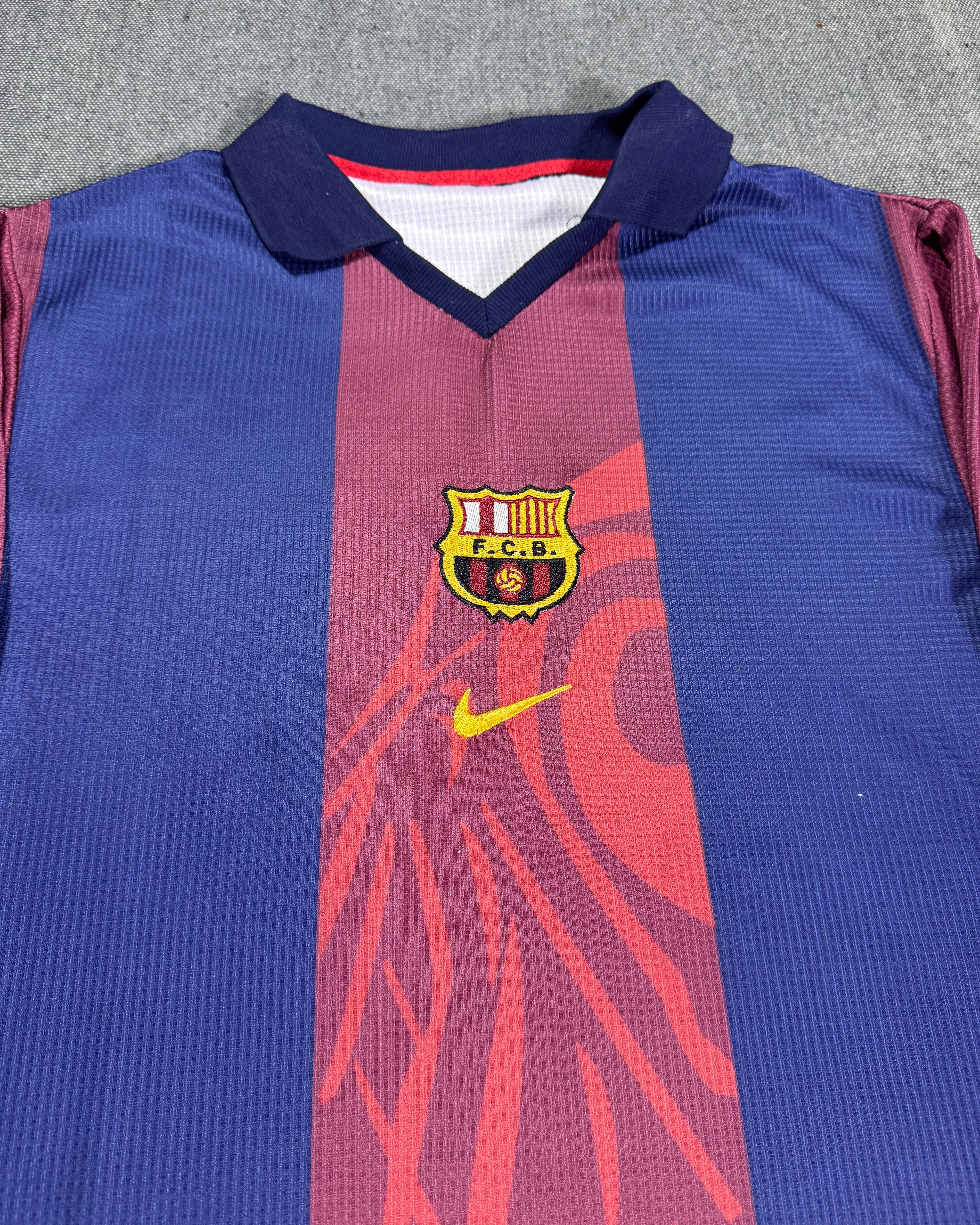 Barcelona collapsed Travis Scott jersey