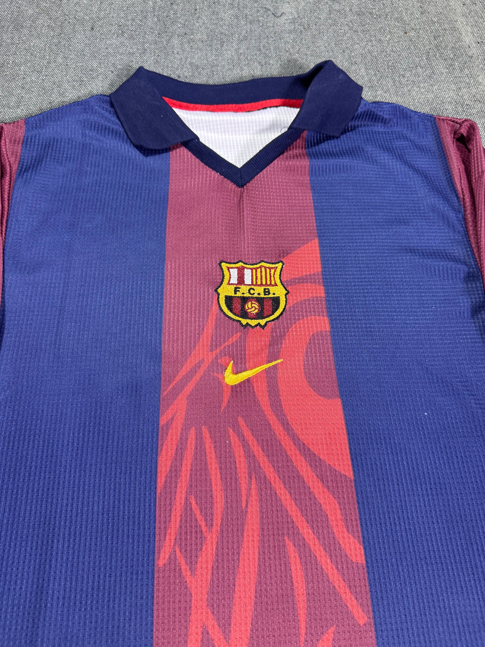 Barcelona collapsed Travis Scott jersey
