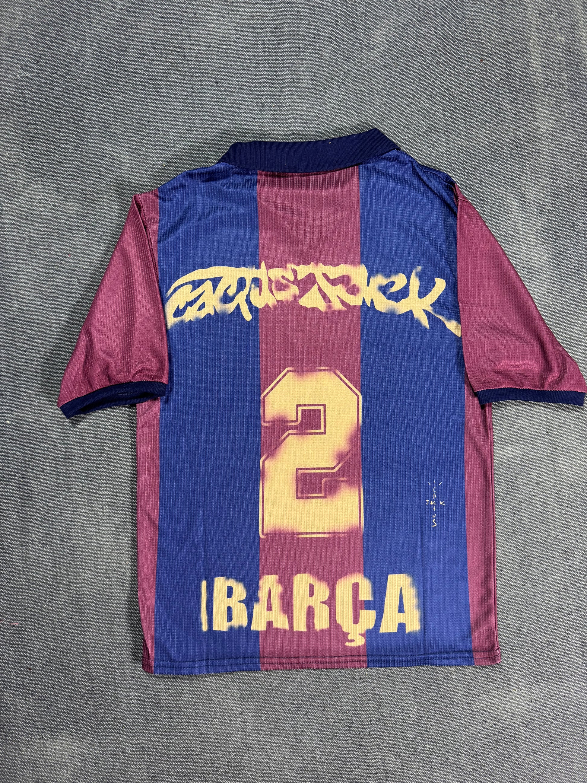 Barcelona collapsed Travis Scott jersey