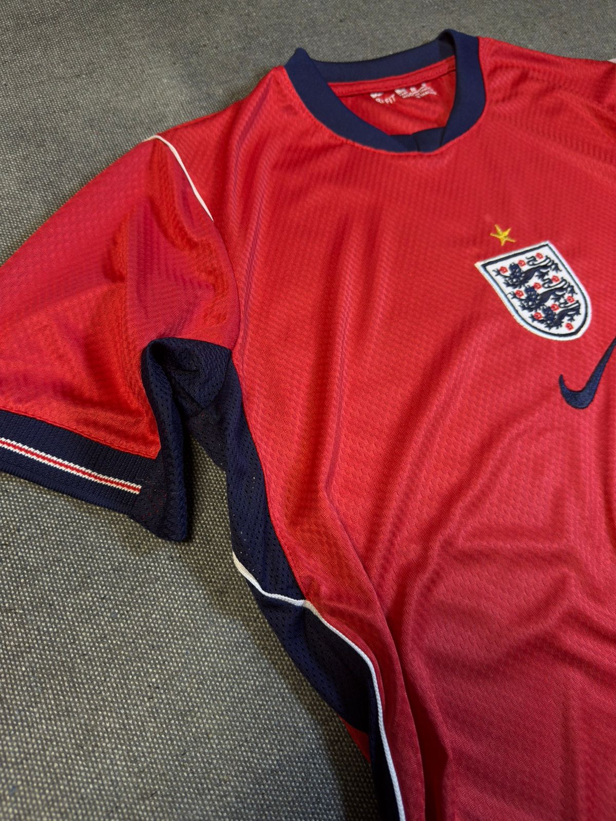 ENGLAND T SHIRT
